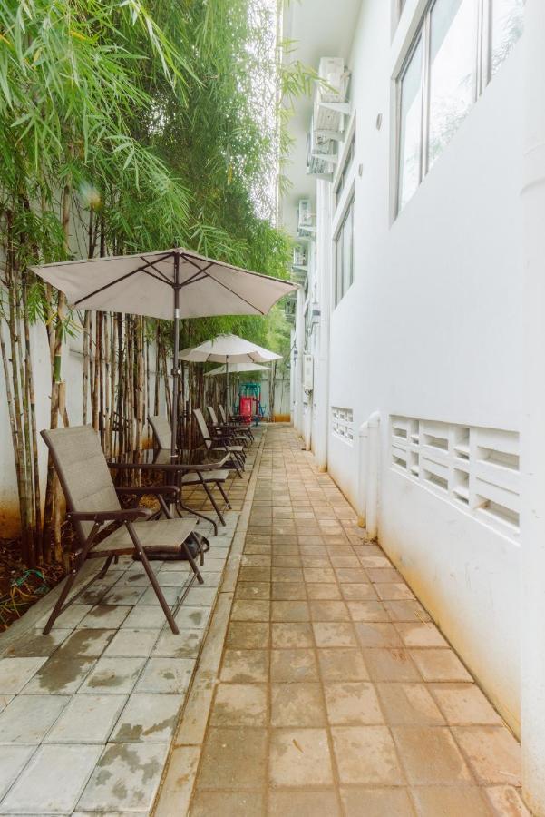 Urbanest Inn House Slipi Cakarta Dış mekan fotoğraf