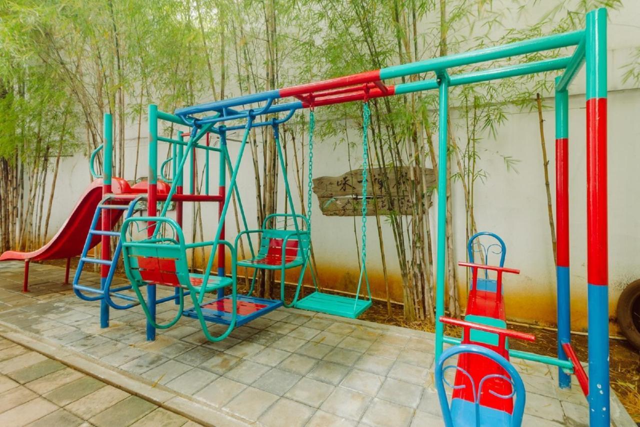 Urbanest Inn House Slipi Cakarta Dış mekan fotoğraf