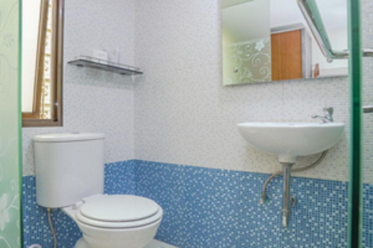 Urbanest Inn House Slipi Cakarta Dış mekan fotoğraf